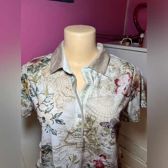 Floral Print Women's Top - Picture 3 of 9